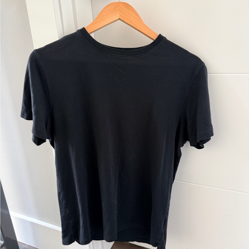 Robert Barakett Medium Men's Short Sleeve Tee